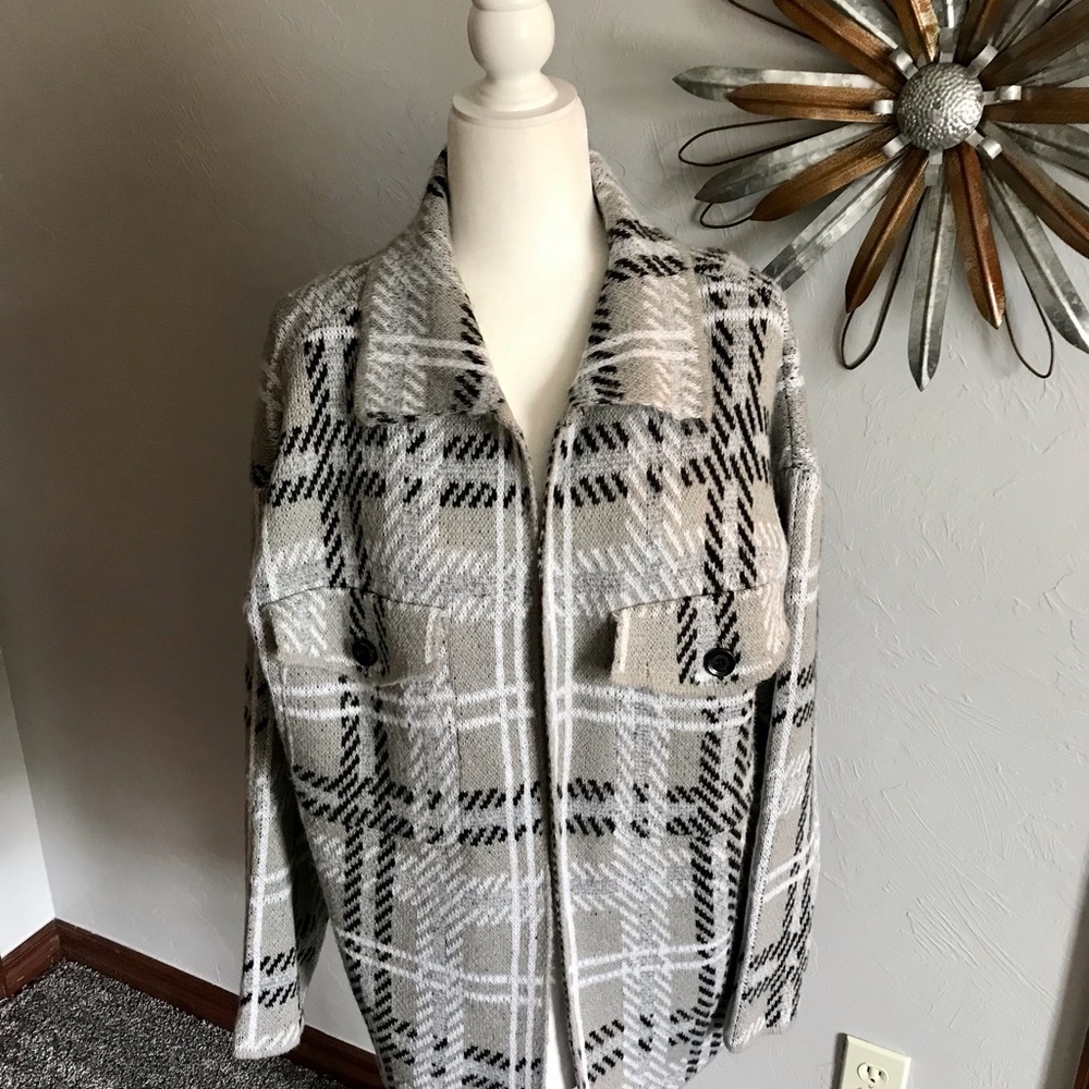 Chic Plaid Women's Sweater Cardigan